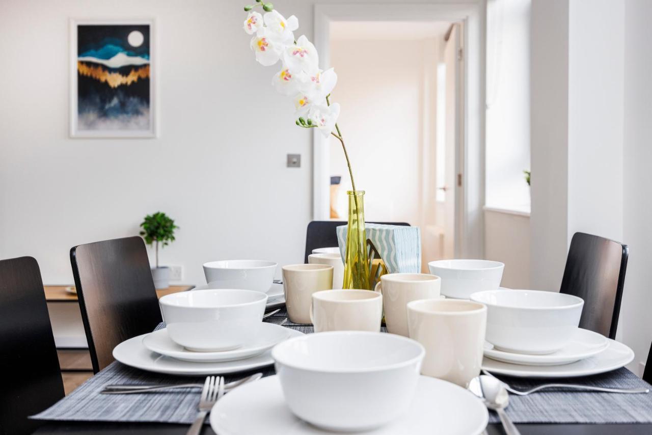 Cresta House - Modern Apartments ルートン エクステリア 写真
