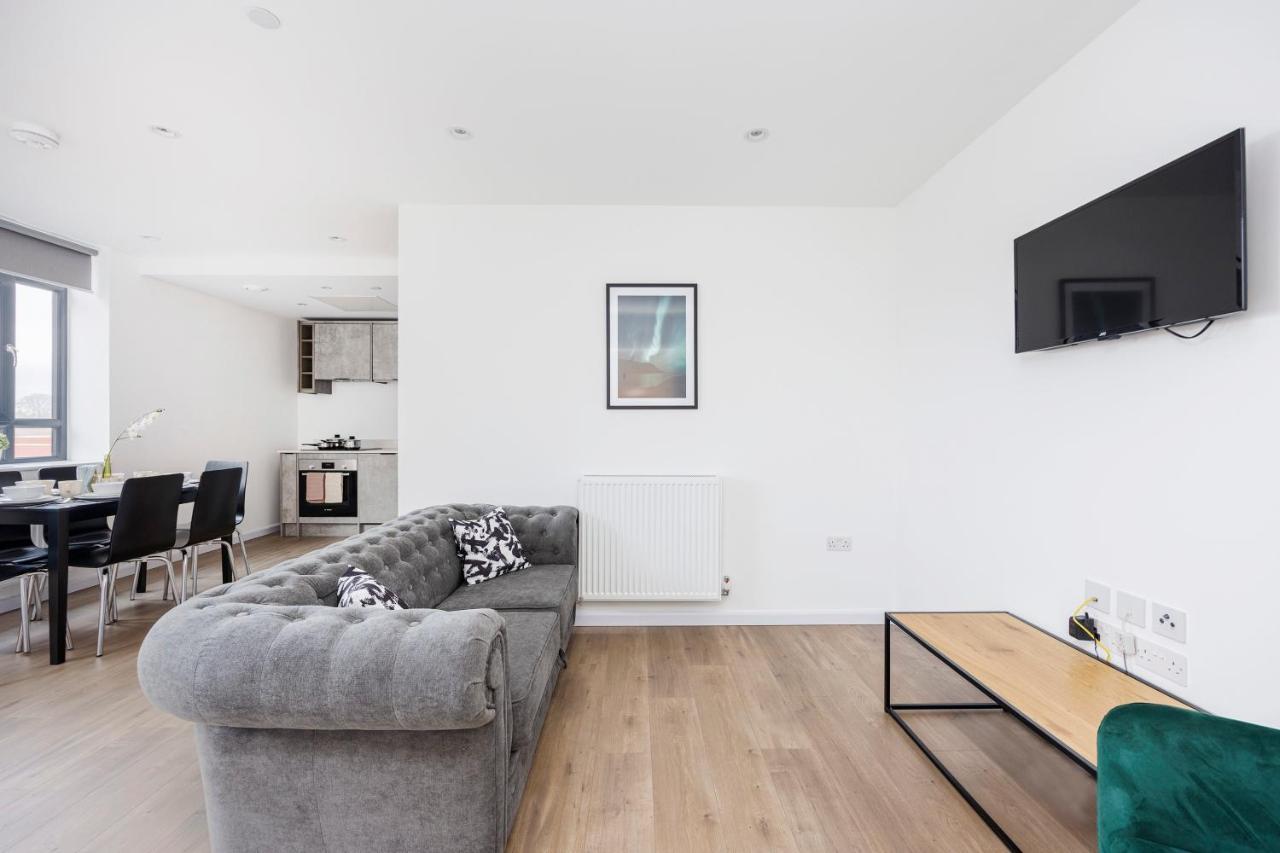 Cresta House - Modern Apartments ルートン エクステリア 写真